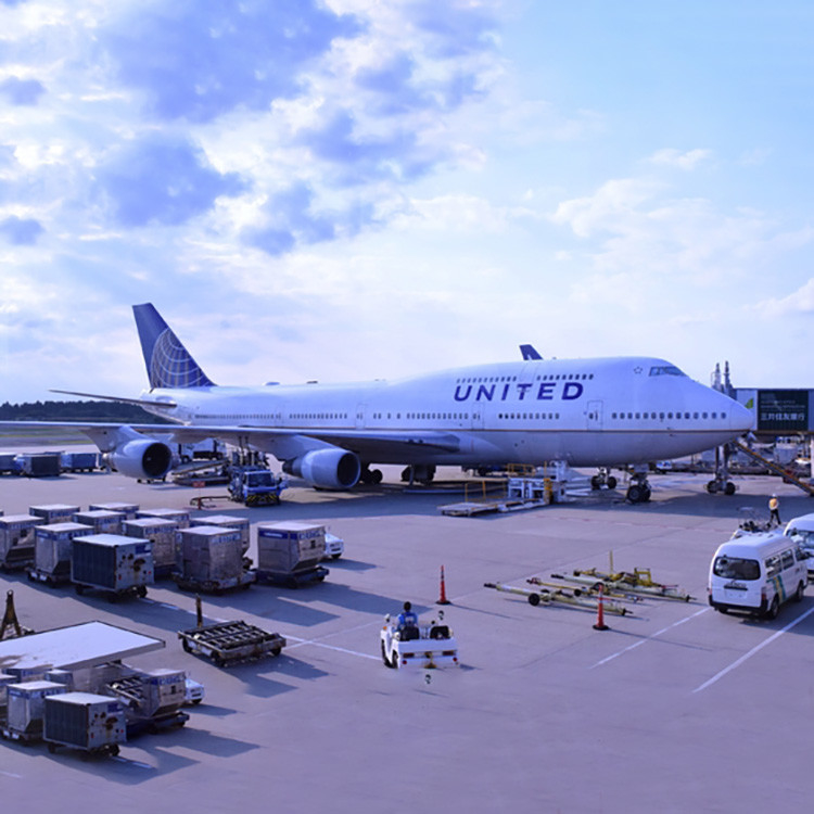 China Sea and Air Freight Forwarding bietet internationale Versanddienste mit ermäßigten Versandkosten an